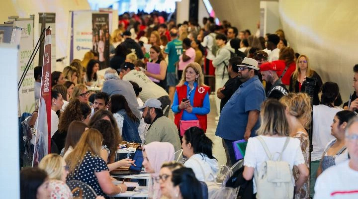 Vitalia en la Feria de Empleo de Fundación Ibercaja y Cruz Roja