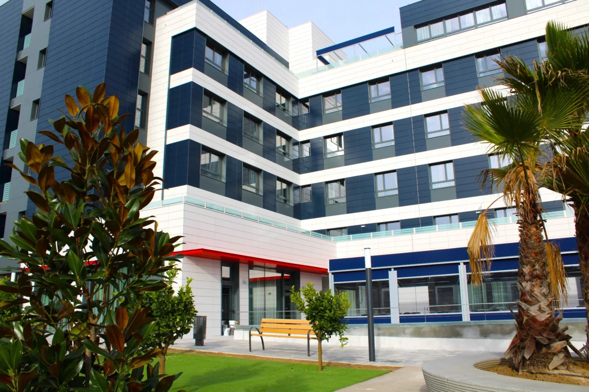 Vitalia cede a Huesca un nuevo espacio para la ciudad junto a su residencia