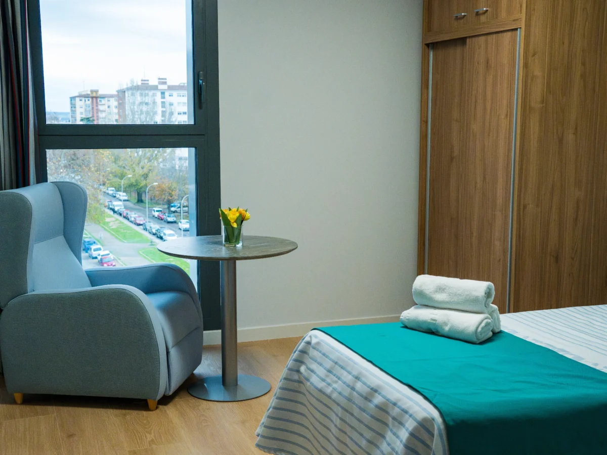 Vitalia cede a Huesca un nuevo espacio para la ciudad junto a su residencia